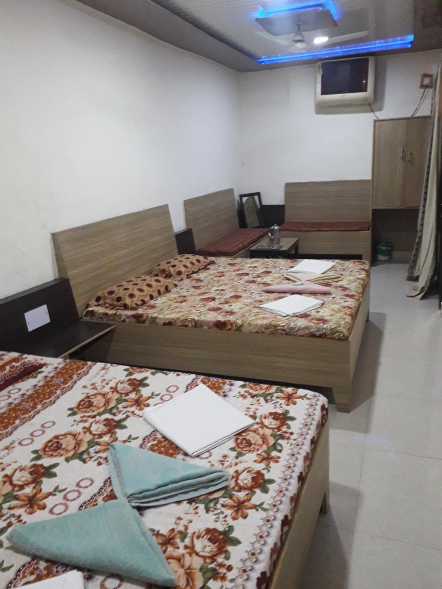 Hotel Sai Palace Walking Distance From Taj Mahal--View Of Taj Mahal Agra  Exterior foto